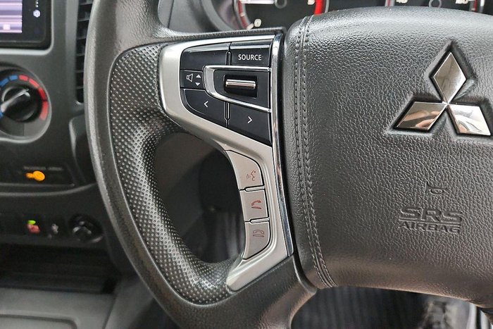 2022 Mitsubishi Triton GLX