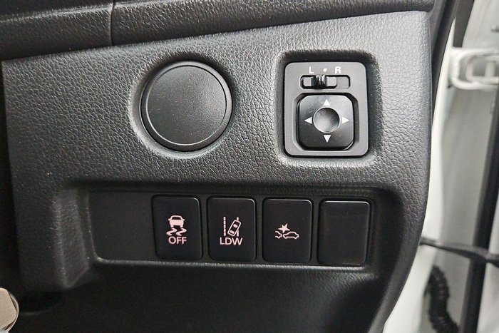 2022 Mitsubishi Triton GLX