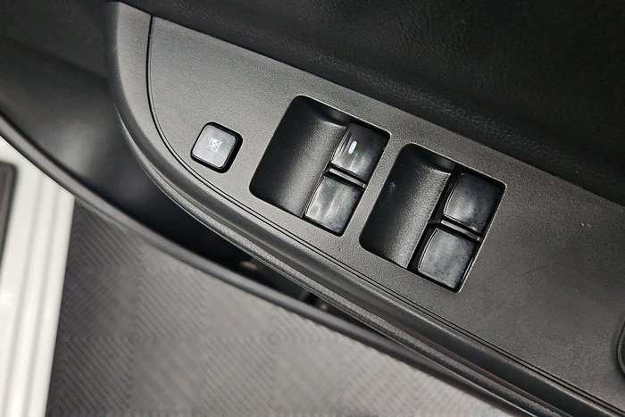 2022 Mitsubishi Triton GLX