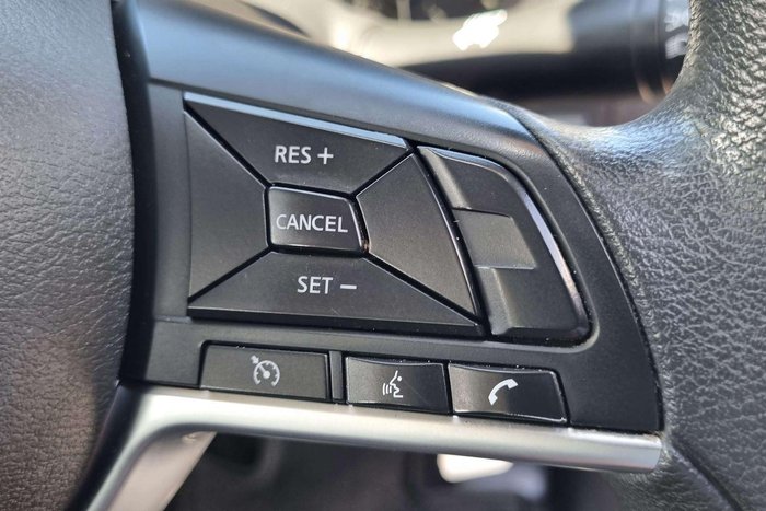 2021 Nissan Navara SL