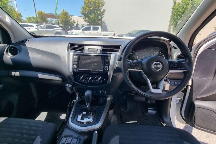 2021 Nissan Navara SL