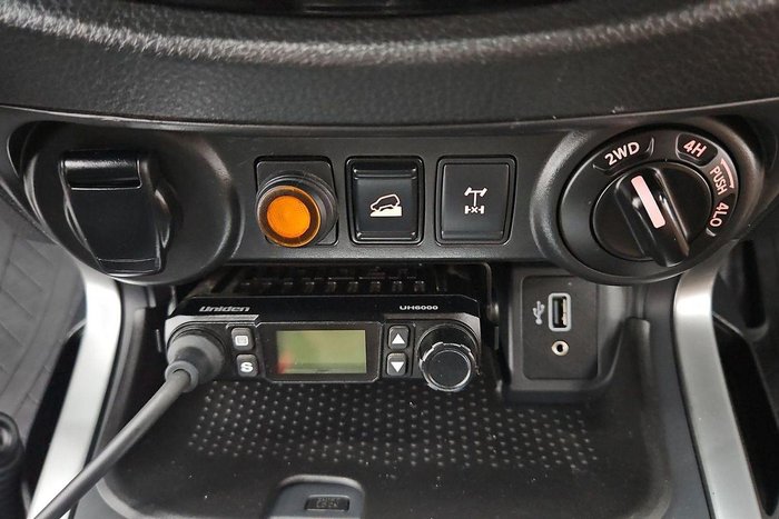 2021 Nissan Navara SL