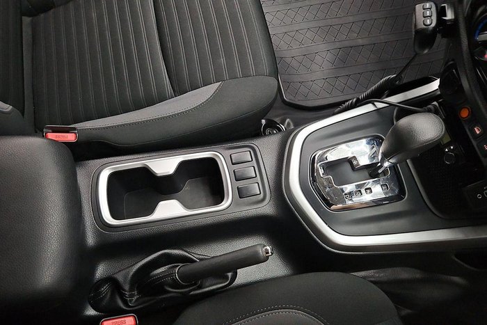 2021 Nissan Navara SL