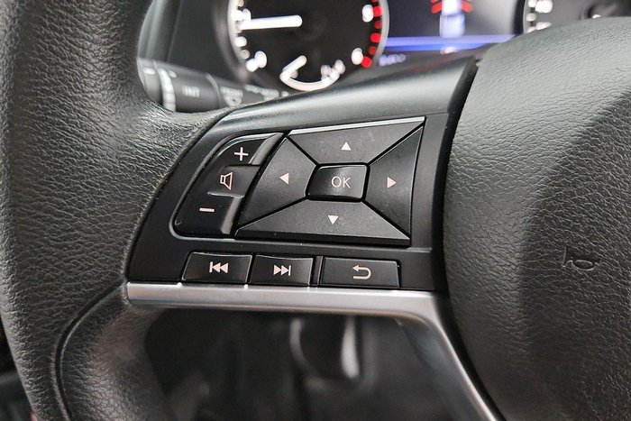 2021 Nissan Navara SL