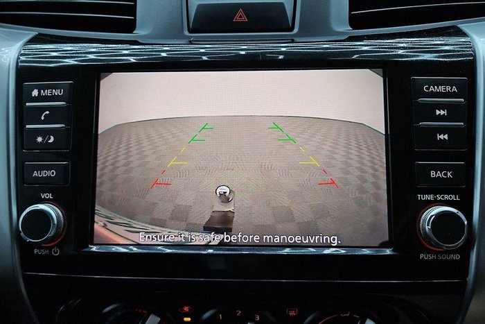 2021 Nissan Navara SL