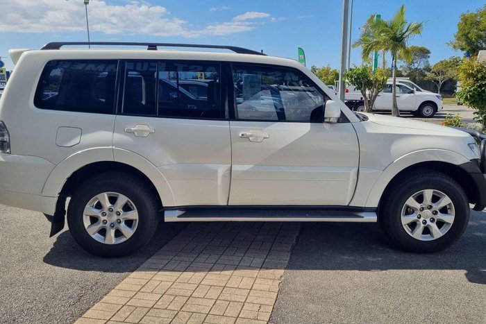 2020 Mitsubishi Pajero