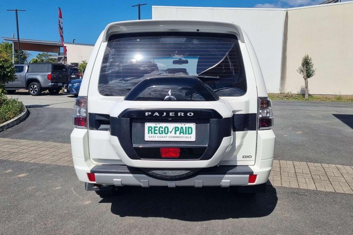 2020 Mitsubishi Pajero