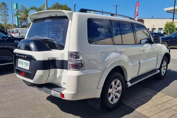 2020 Mitsubishi Pajero
