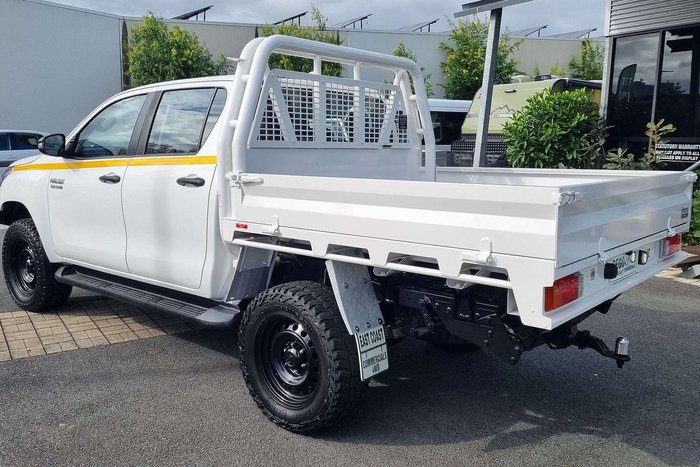 2022 Toyota Hilux SR