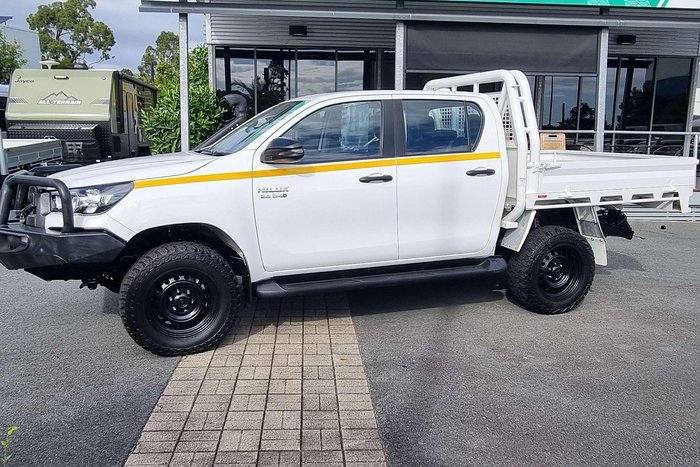 2022 Toyota Hilux SR