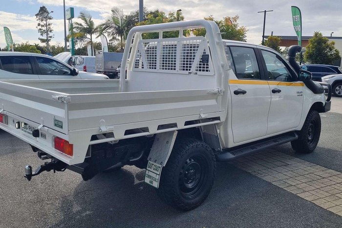2022 Toyota Hilux SR