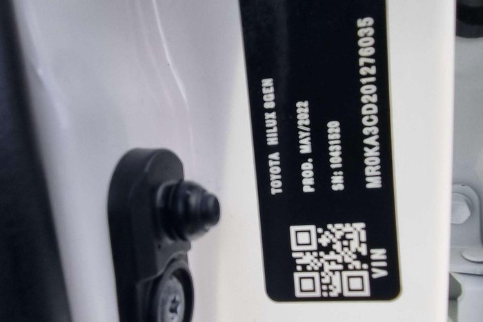 2022 Toyota Hilux SR