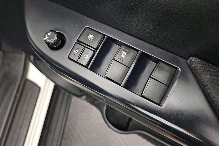 2022 Toyota Hilux SR