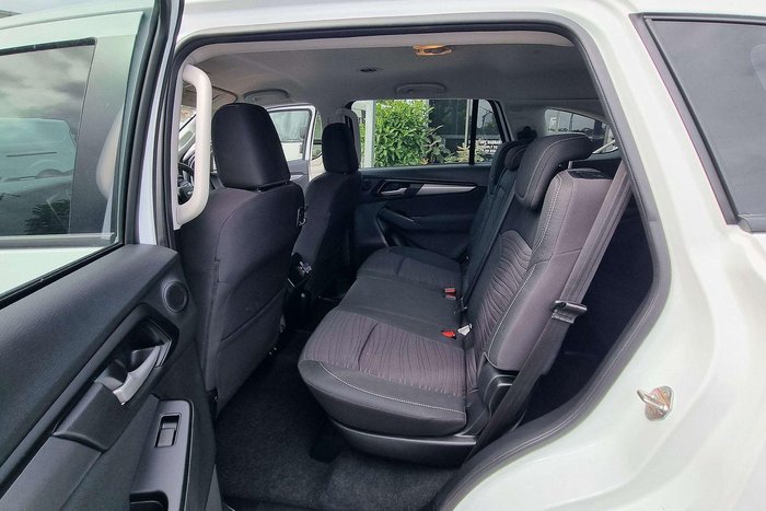 2022 Isuzu MU-X LS-M