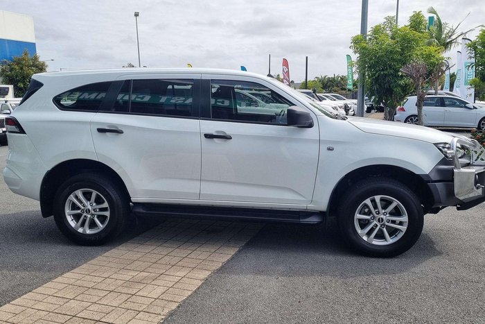 2022 Isuzu MU-X LS-M