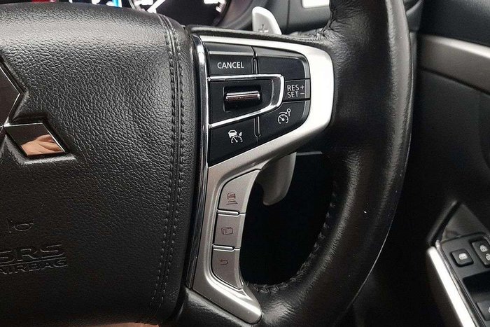 2022 Mitsubishi Pajero Sport GLS