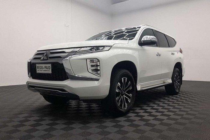 2022 Mitsubishi Pajero Sport GLS