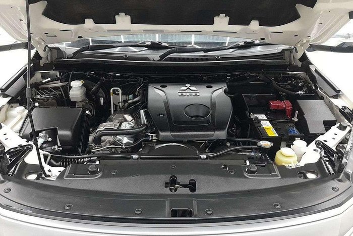 2022 Mitsubishi Pajero Sport GLS