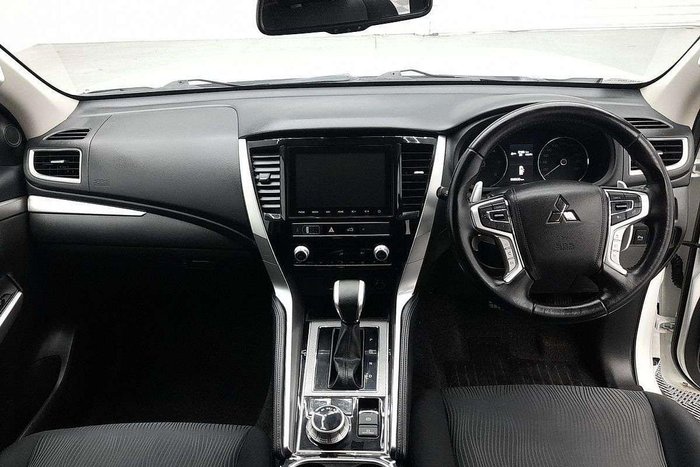 2022 Mitsubishi Pajero Sport GLS