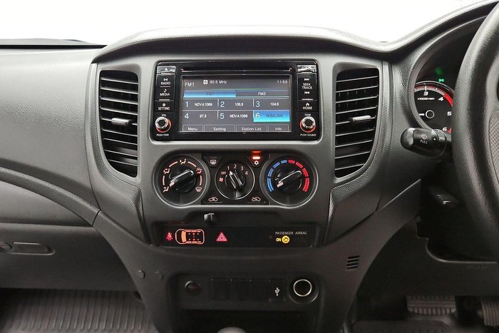 2022 Mitsubishi Triton GLX