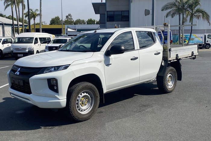 2022 Mitsubishi Triton GLX