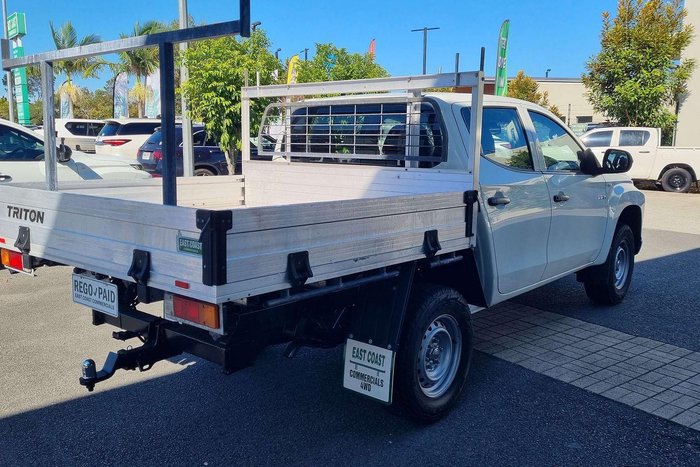 2022 Mitsubishi Triton GLX