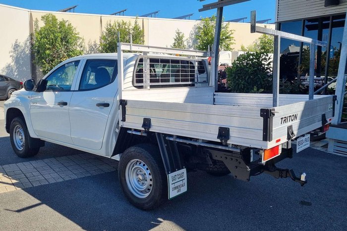 2022 Mitsubishi Triton GLX