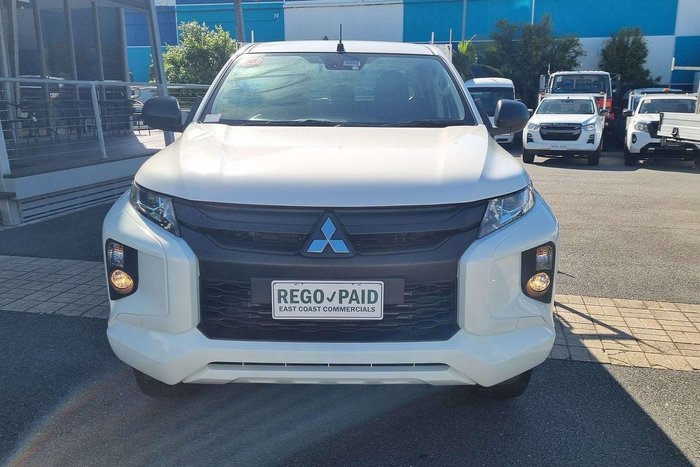 2022 Mitsubishi Triton GLX