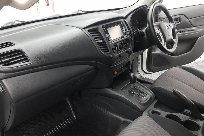 2021 Mitsubishi Triton GLX