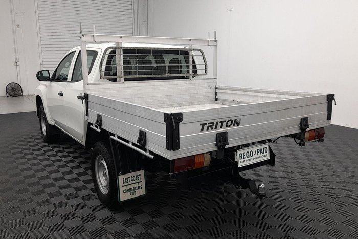 2021 Mitsubishi Triton GLX