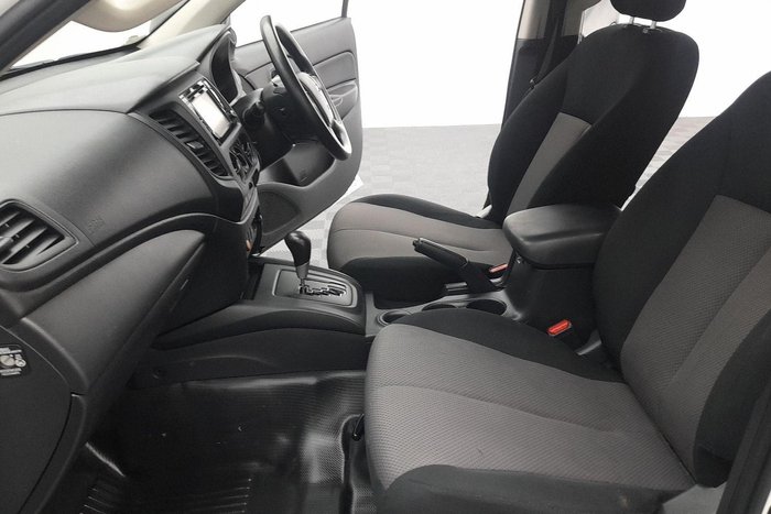 2021 Mitsubishi Triton GLX