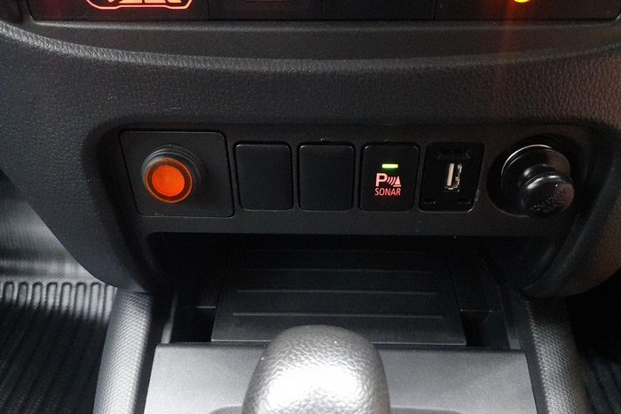 2021 Mitsubishi Triton GLX