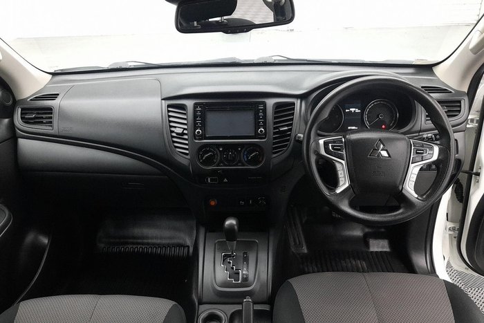 2021 Mitsubishi Triton GLX