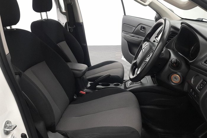 2021 Mitsubishi Triton GLX