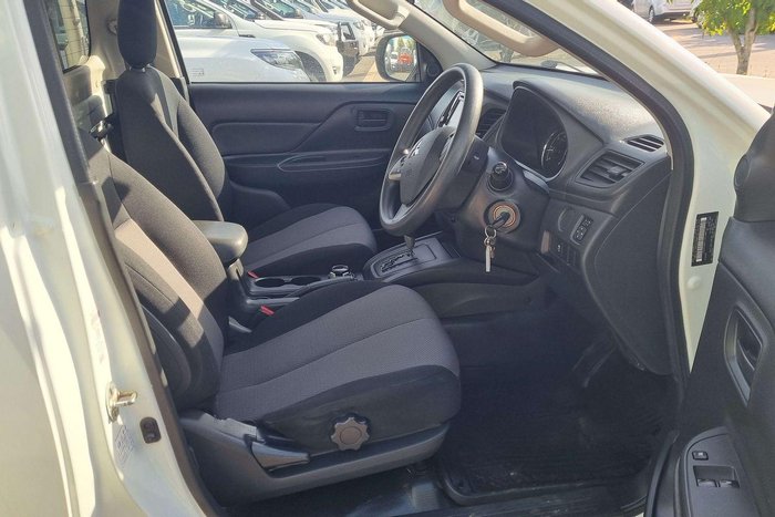 2020 Mitsubishi Triton GLX