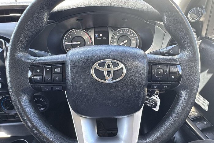 2021 Toyota Hilux SR
