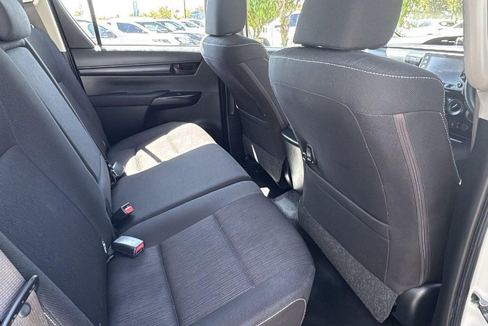 2021 Toyota Hilux SR