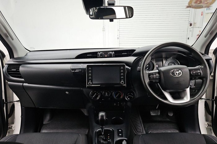 2021 Toyota Hilux SR