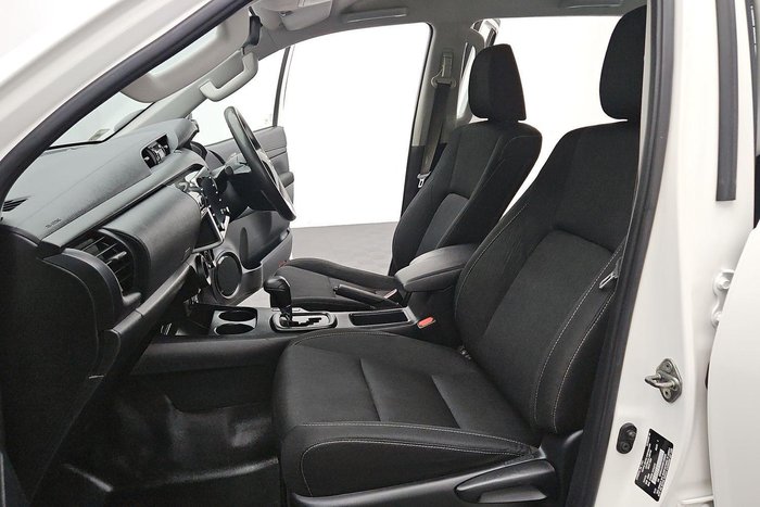 2021 Toyota Hilux SR