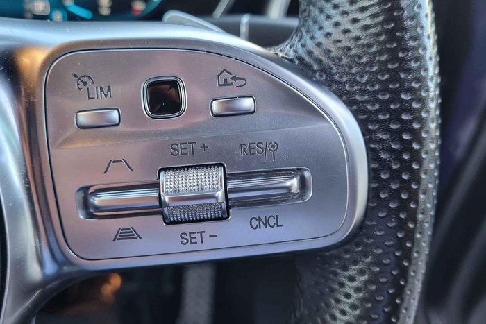 2021 Mercedes-Benz GLC-Class GLC300