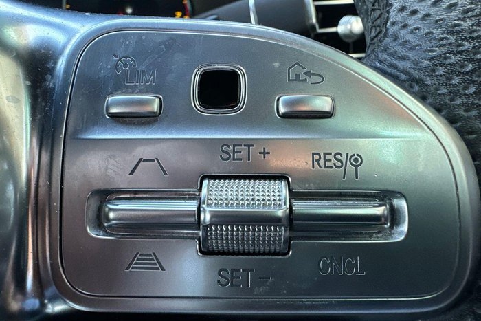 2021 Mercedes-Benz GLC-Class GLC300