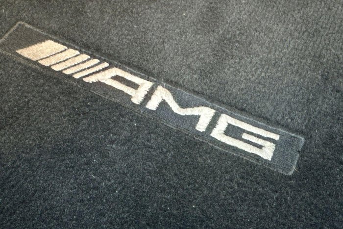 2021 Mercedes-Benz GLC-Class GLC300