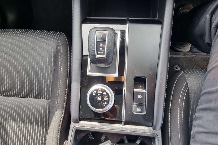 2024 Mitsubishi Outlander ES