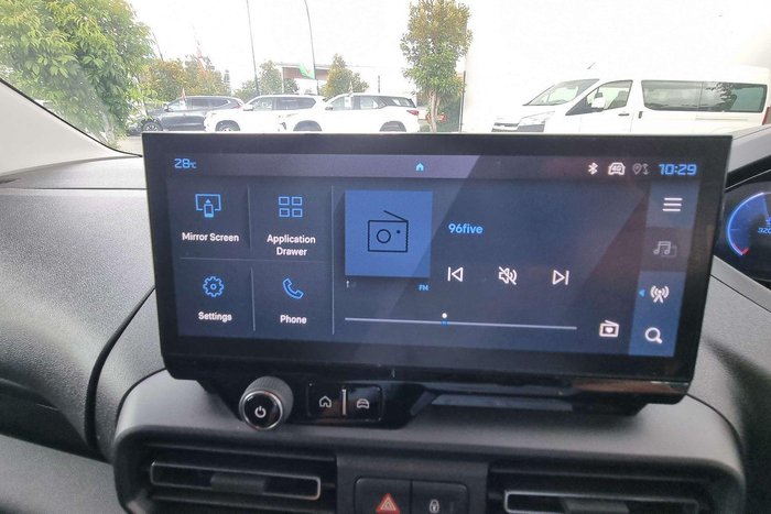 2024 Peugeot Partner Premium