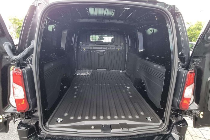 2024 Peugeot Partner Premium