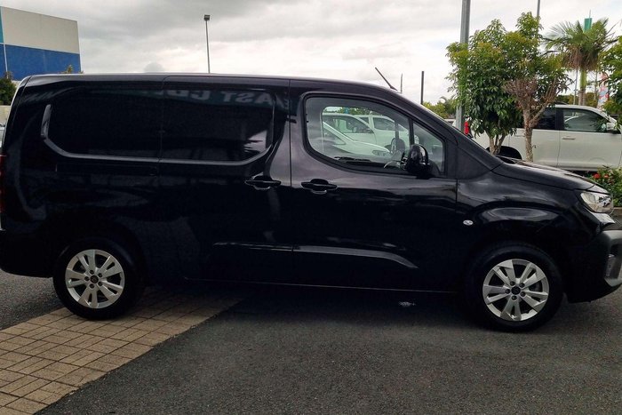 2024 Peugeot Partner Premium