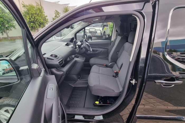 2024 Peugeot Partner Premium