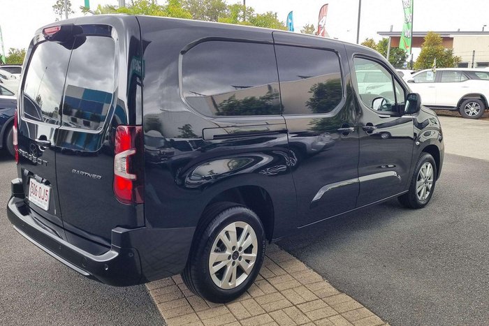 2024 Peugeot Partner Premium