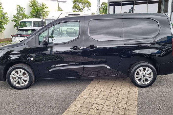 2024 Peugeot Partner Premium