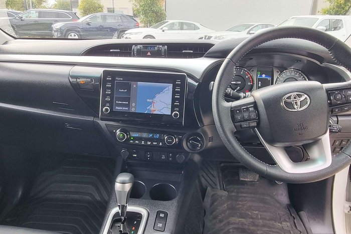 2021 Toyota Hilux SR5